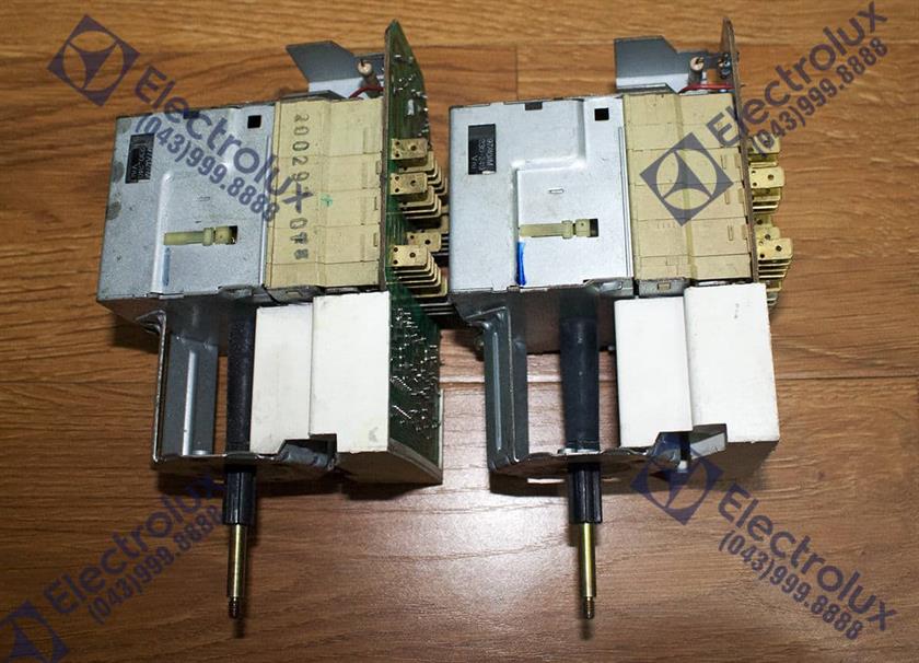 dong-ho-co-electrolux-ewf842