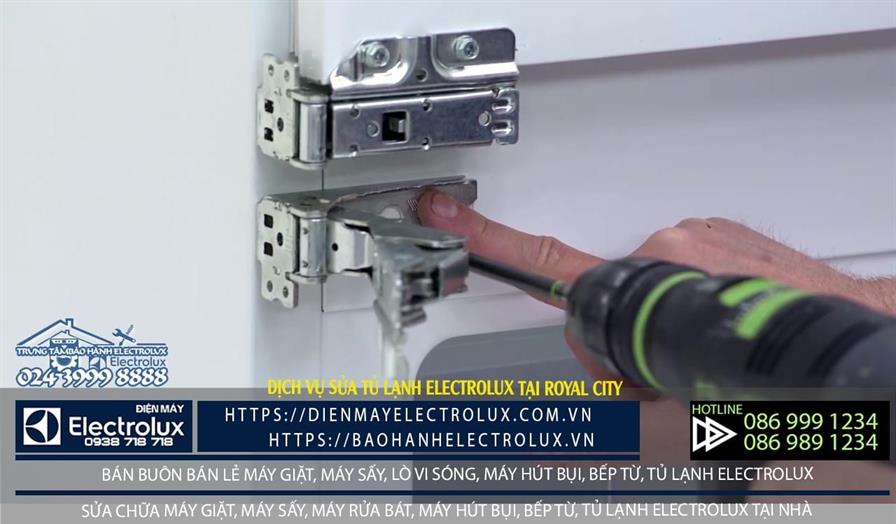 Dịch vụ sửa tủ lạnh Electrolux tại Royal City