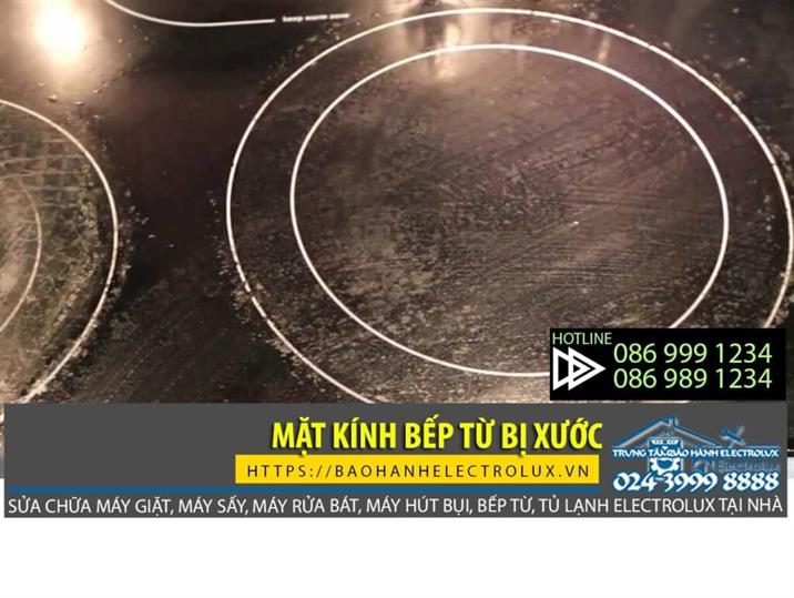 Bề mặt kính bếp từ bị xước và cách xử lý hiệu quả nhất