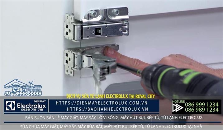 Sửa tủ lạnh Electrolux tại Royal City