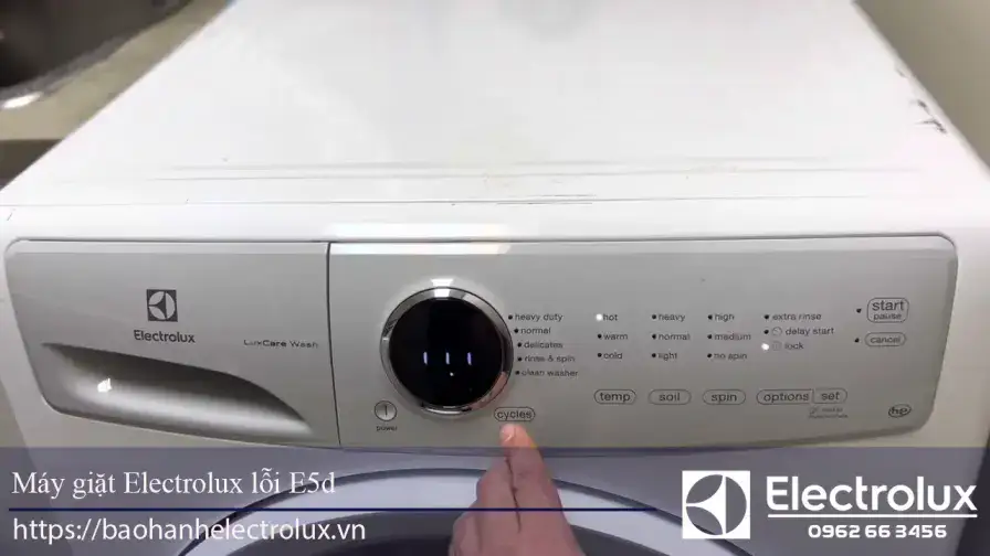 Máy giặt Electrolux báo lỗi E5D