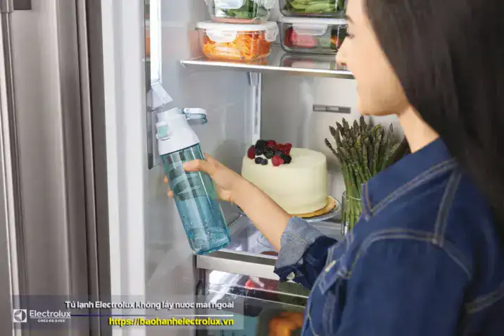 Tủ lạnh Electrolux không lấy được nước mát ngoài